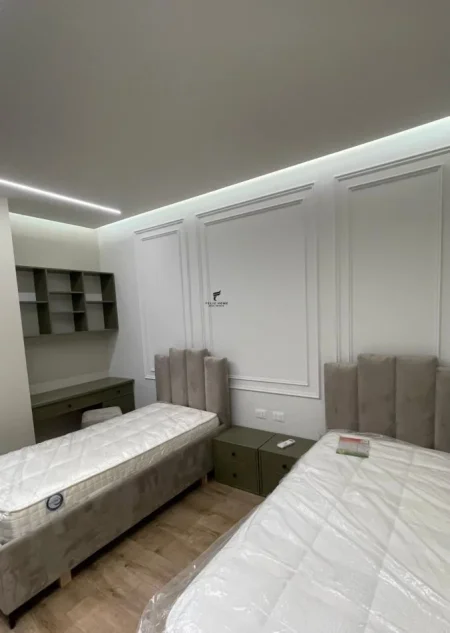 Tirane, jepet me qera apartament 2+1 Kati 1, 116 m² 1.500 € (LIQENI I THATE)