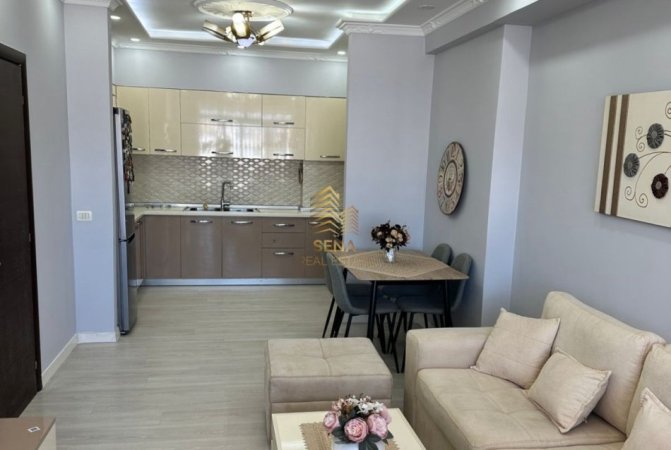 Tirane, jepet me qera apartament 2+1+Ballkon Kati 5, 97 m² 550 € (Bulevard Kashar)