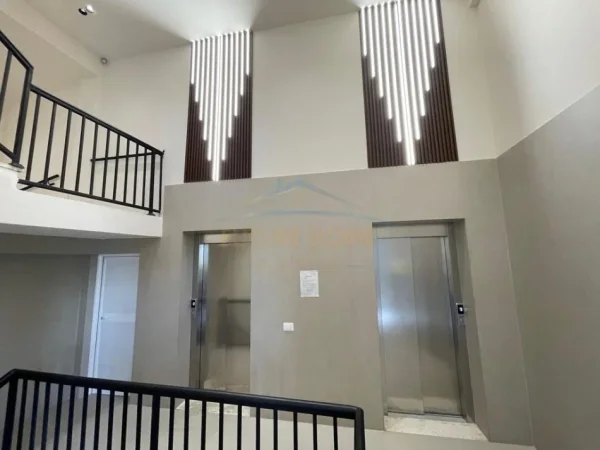 Tirane, shitet apartament 3+1+Ballkon Kati 9, 156 m² 280.000 € (BULEVARDI I RI)