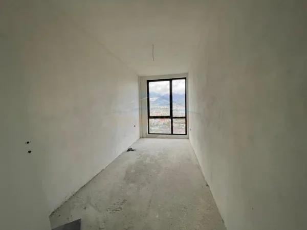 Tirane, shitet apartament 3+1+Ballkon Kati 9, 156 m² 280.000 € (BULEVARDI I RI)
