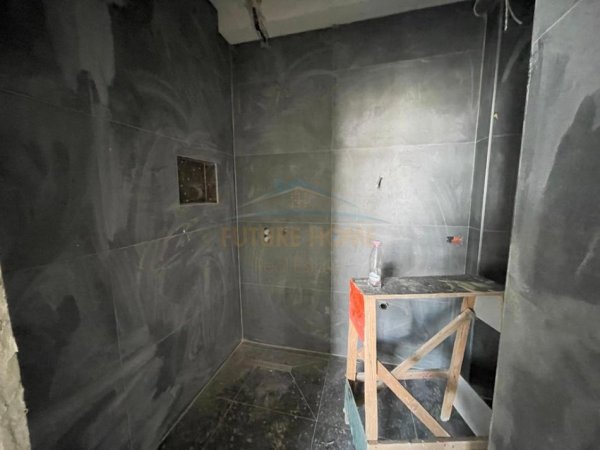 Tirane, shitet apartament 3+1+Ballkon Kati 9, 156 m² 280.000 € (BULEVARDI I RI)