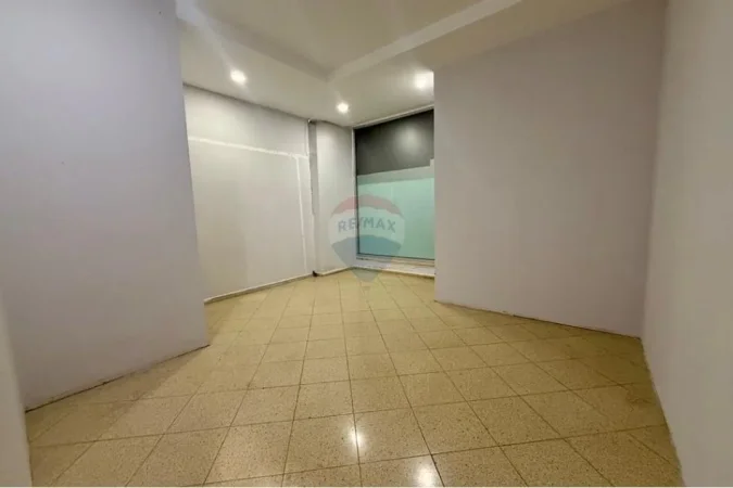 Tirane, jepet me qera zyre Kati 1, 136 m² 900 € (Rruga Kodra e Diellit Kodra e Diellit 1, Tiranë)