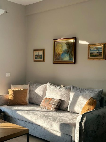 Tirane, jepet me qera apartament 1+1 Kati 6, 65 m² 650 € (Shkolla e Baletit)