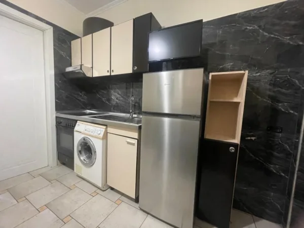Tirane, jepet me qera apartament 1+1 Kati 2, 47 m² 450 € (5 maj)