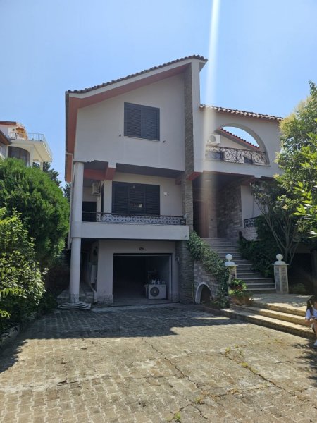 Tirane, shitet Vile 3 Katshe Kati 3, 468 m² 480.000 € 