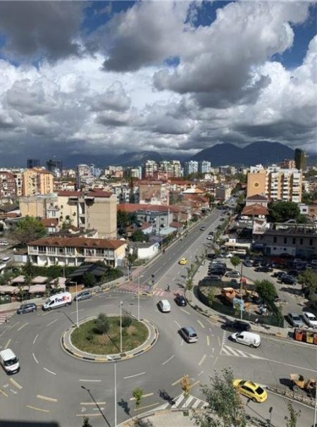 Tirane, shitet apartament 1+1 , 118 m² 170.000 € (Komuna e Parisit)
