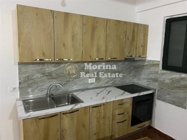 Tirane, jepet me qera shtepi 2+1 Kati 1, 80 m² 400 € (Sauk)