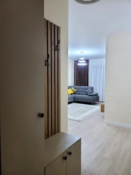 Tirane, jepet me qera apartament 2+1+Aneks+Ballkon Kati 2, 113 m² 1.300 € (Liqeni i Thate)
