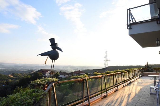 Tirane, shitet Vile 2 Katshe Kati 2, 774 m² 2.700.000 € (Surrel)