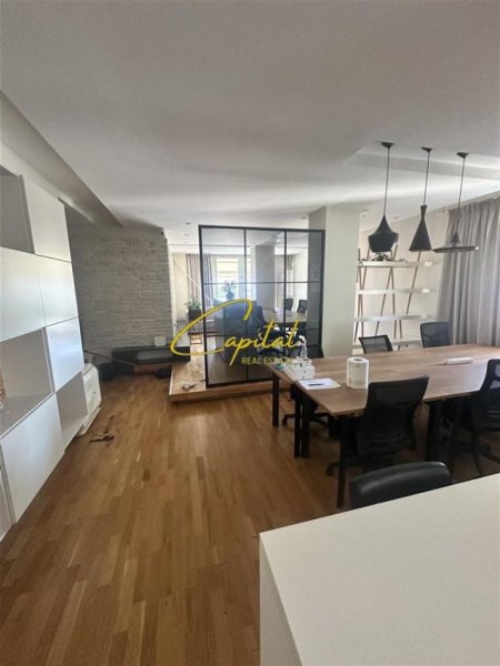 Tirane, jepet me qera zyre Kati 6, 138 m² 3.800 € (ISH BLLOKU)