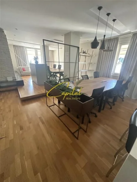 Tirane, jepet me qera zyre Kati 6, 138 m² 3.800 € (ISH BLLOKU)