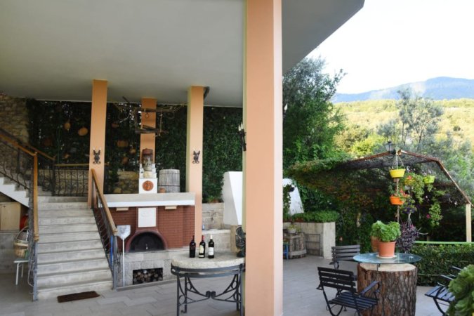 Tirane, shitet Vile 2 Katshe Kati 2, 774 m² 2.700.000 € (Surrel)