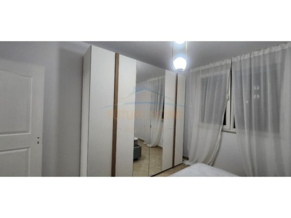 Tirane, jepet me qera apartament 1+1 Kati 4, 62 m² 650 € (Ish Ekspozita, Tiranë.)