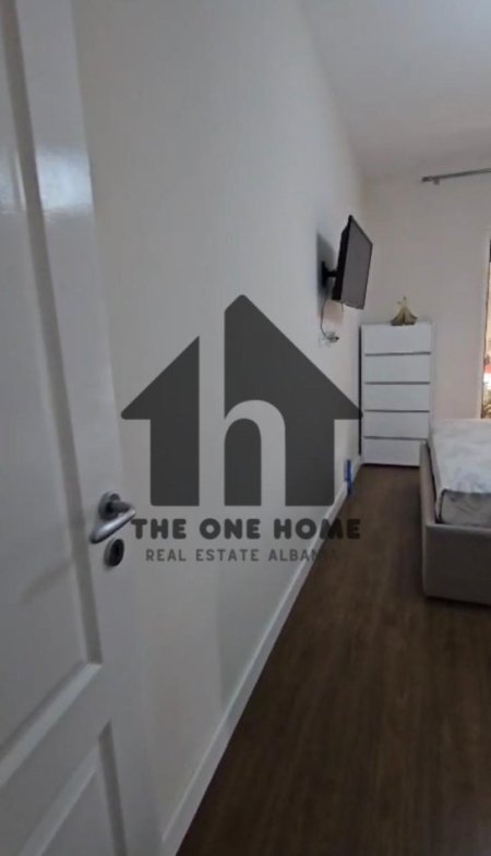 Tirane, shitet apartament 2+1+Ballkon Kati 5, 95 m² 205.000 € (prane Fakultetit Mjekesis)