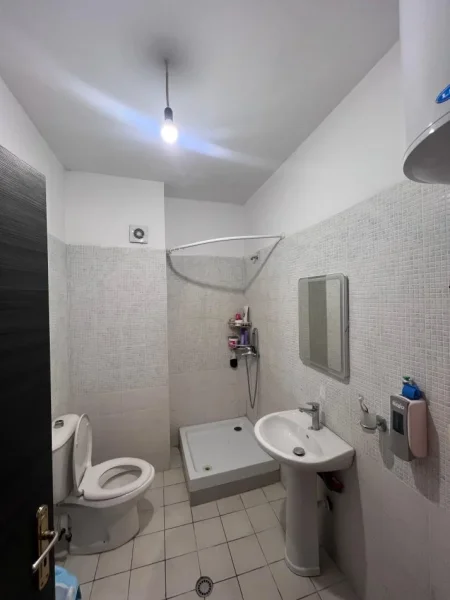 Tirane, shitet apartament 2+1+Aneks+Ballkon Kati 4, 99 m² 140.000 € (Kompleksi Fratari)