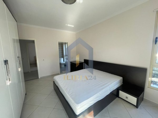 Tirane, jap me qera apartament 2+1+Ballkon Kati 4, 120 m² 650 € (Don Bosko)