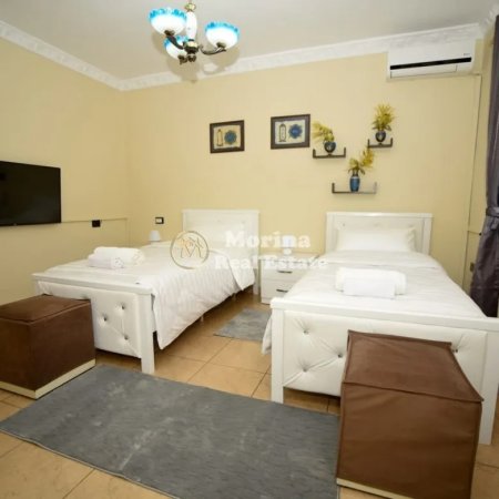 Tirane, jepet me qera apartament 2+1 Kati 1, 80 m² 650 € (Rruga Fortuzi)