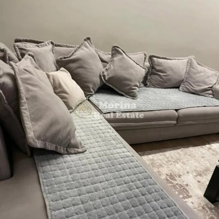 Tirane, jepet me qera apartament 1+1 Kati 5, 70 m² 800 € (Bulevardi Zogu i 1)