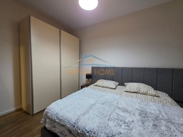 Tirane, jepet me qera apartament 1+1 Kati 8, 68 m² 700 € (Pazari i Ri)