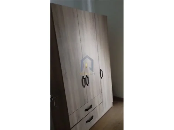 Tirane, jap me qera apartament 2+1 Kati 3, 110 m² 600 € (Zogu i Zi)