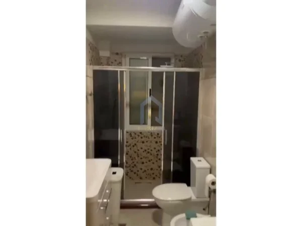 Tirane, jap me qera apartament 2+1 Kati 3, 110 m² 600 € (Zogu i Zi)