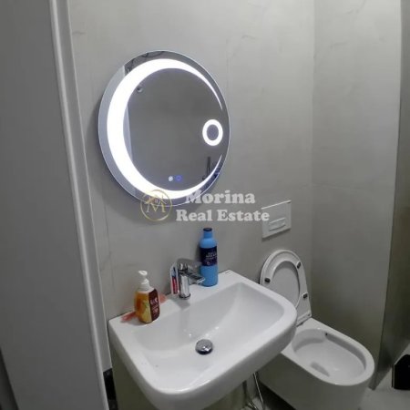 Tirane, jepet me qera apartament 1+1 Kati 7, 65 m² 450 € (Kompleksi Kadiu)