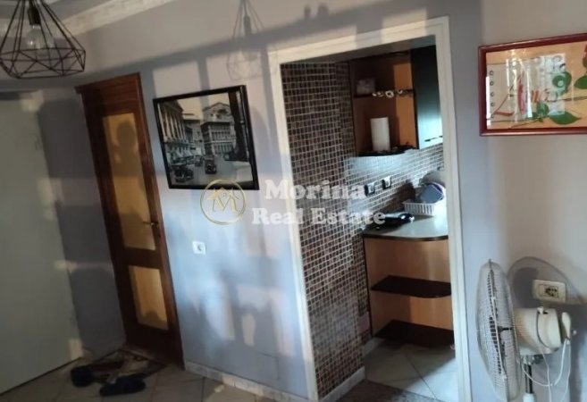 Tirane, shitet apartament 2+1 Kati 5, 84 m² 107.000 € (Laprake)