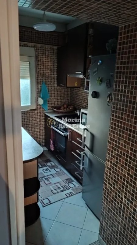 Tirane, shitet apartament 2+1 Kati 5, 84 m² 107.000 € (Laprake)