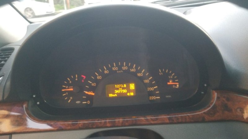 Tirane, shes minivan | minibus Merseds-Benz VIANO 7+1, Nafte, gri metalizato automatik Kondicioner 347.750 km 8.000 €