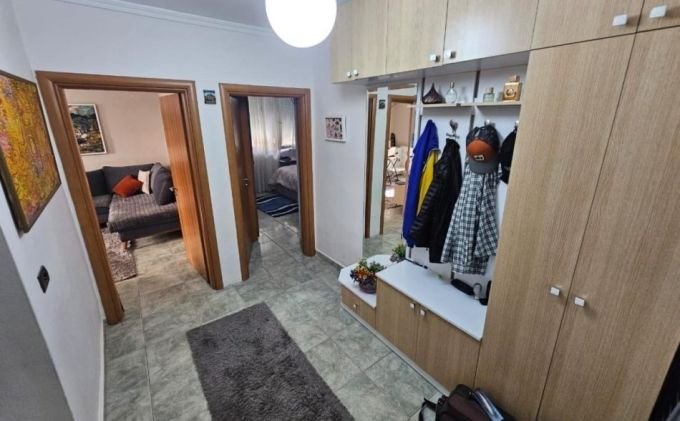 Tirane, jepet me qera apartament 1+1+Aneks Kati 2, 60 m² 500 € (Tek Brryli , Comodita Home (Brryli).)