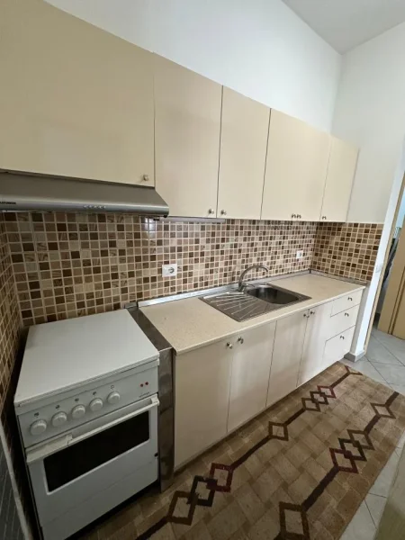 Tirane, shitet apartament 1+1 Kati 1, 56 m² 56.000 € (Furre Buke Europa ne Fresk)