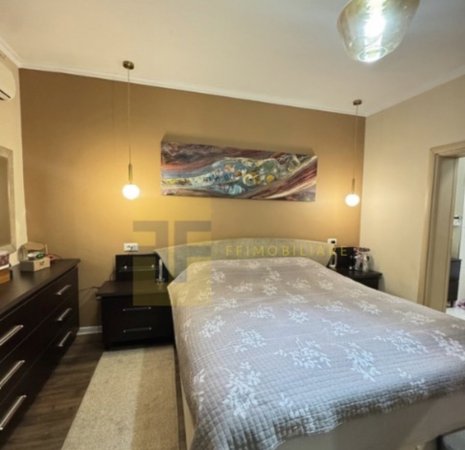 Tirane, shitet apartament , 144 m² 300.000 € 
