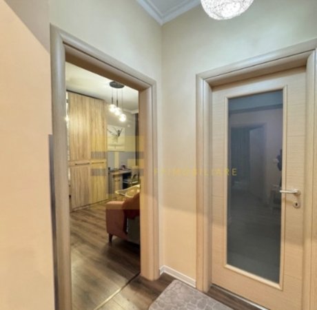 Tirane, shitet apartament , 144 m² 300.000 € 