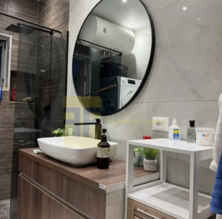 Tirane, shitet apartament , 144 m² 300.000 € 