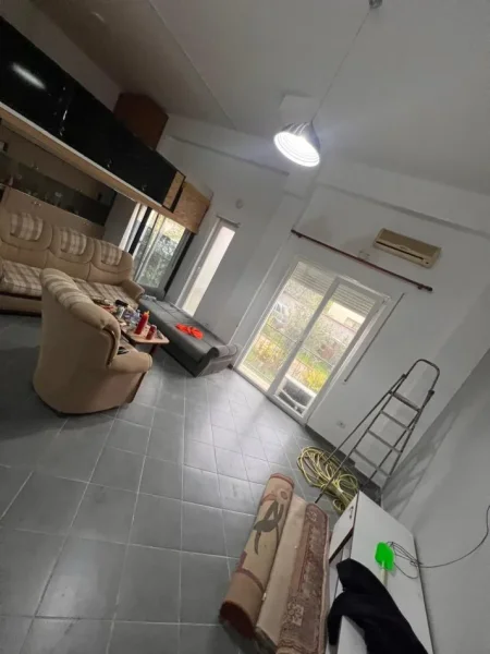 Tirane, shitet apartament Dublex , 69 m² 140.000 € (Tregu Elektrik)