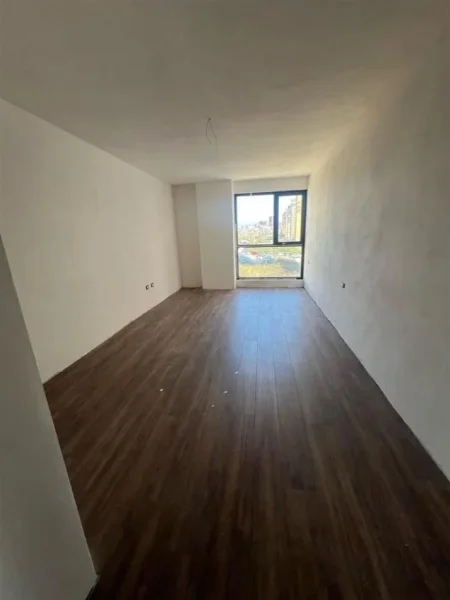 Tirane, shitet apartament 1+1+Ballkon Kati 3, 81 m² 133.000 € (FUSHA E AVIACIONIT)