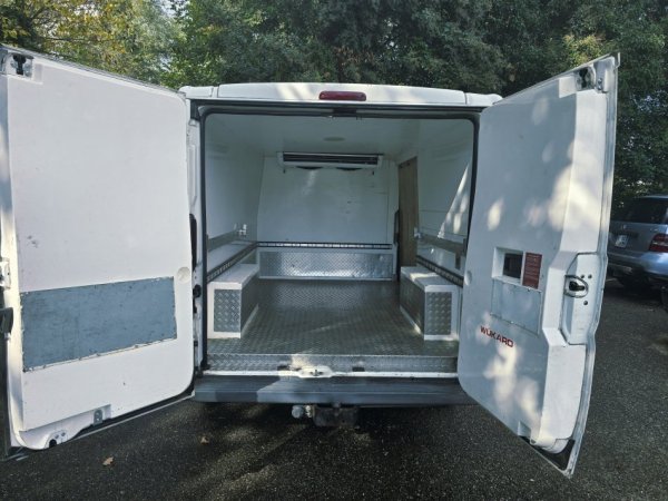 Tirane, shes Frigorifer CITROEN Nafte, e bardhë manuale Kondicioner 165.232 km 7.900 €