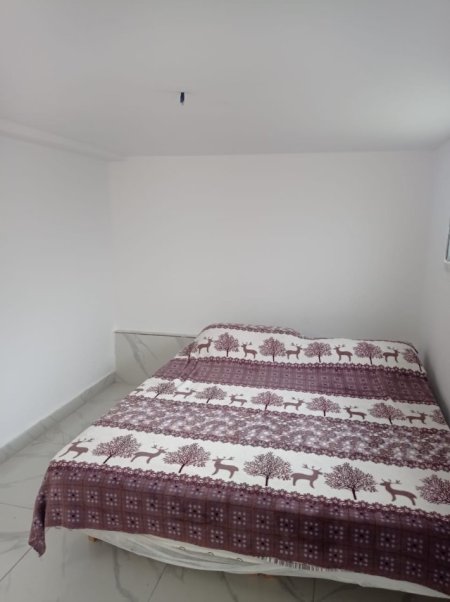 Tirane, jepet me qera shtepi 2+1 Kati 2, 450 €