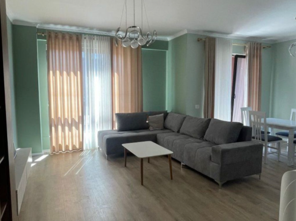 Tirane, jepet me qera apartament 2+1 , 120 m² 1.100 € 