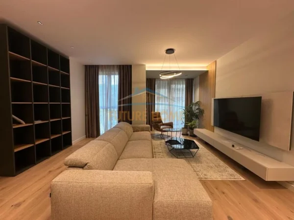Tirane, jepet me qera apartament 2+1+Parking, Kati 3, 145 m² 3.500 € (Stadiumi Air Albania, Vertikal Forest)