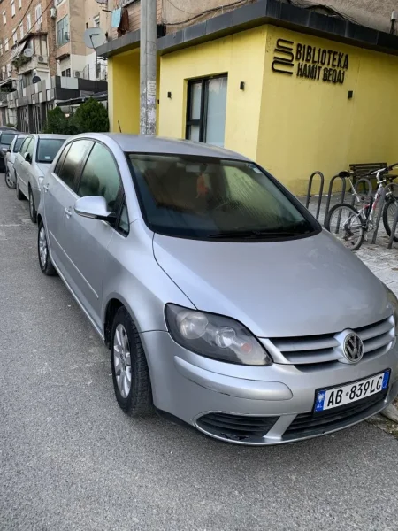Tirane, shitet makine Golf Plus 2007 Benzin+Gaz, gri metalizato manuale Klima 270.000 km 5.500 €