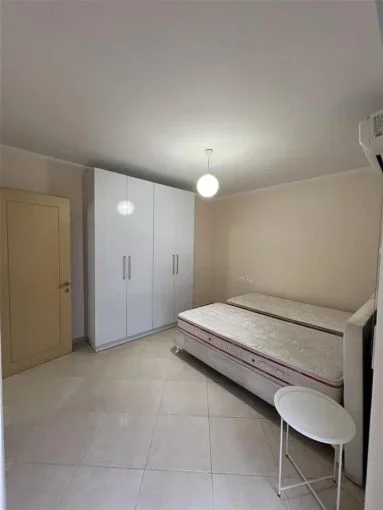 Tirane, jepet me qera apartament 1+1+Ballkon Kati 8, 70 m² 480 € (Astir, Rr. Aleksandri i Madh, prapa Restorant Bati)