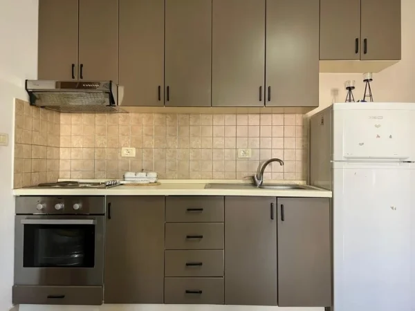 Durres, shitet apartament 1+1 Kati 4, 59 m² 90.000 € (Golem)