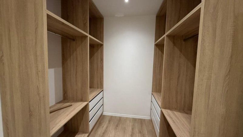 Tirane, shitet apartament 1+1 Kati 5, 70 m² 178.000 € (Rruga Fortuzi, prane Qendres)