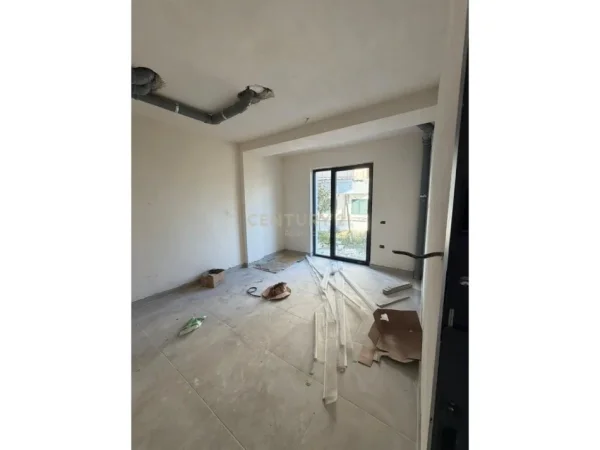 Durres, shitet apartament 2+1 Kati 0, 68 m² 121.267 € (Golem)
