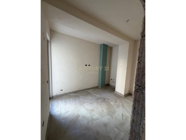 Durres, shitet apartament 2+1 Kati 0, 68 m² 121.267 € (Golem)