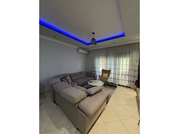 Tirane, jepet me qera apartament 2+1 Kati 4, 107 m² 850 € (Green City)