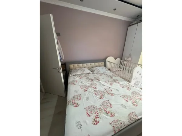 Tirane, jepet me qera apartament 2+1 Kati 4, 107 m² 850 € (Green City)