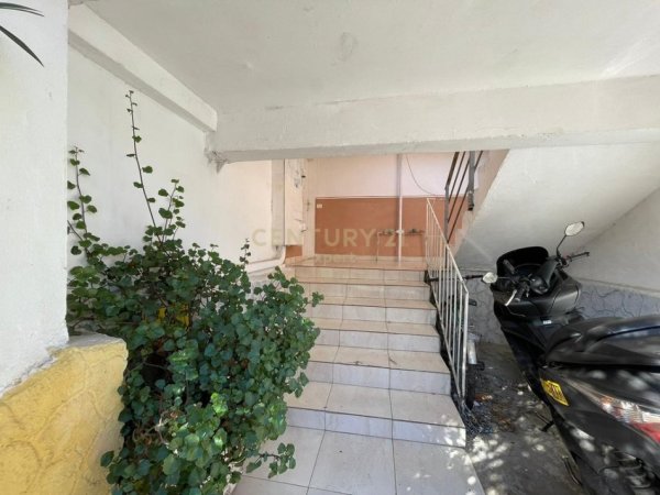 Tirane, shes apartament 2+1 Kati 5, 60 m² 100.000 € (Laprake)