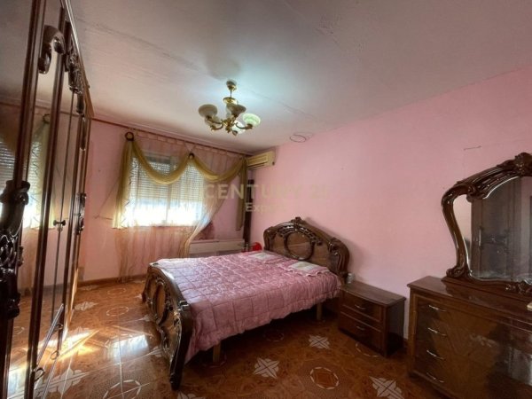 Tirane, shes apartament 2+1 Kati 5, 60 m² 100.000 € (Laprake)